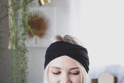 Black wide headband - Crunchy Love Co.